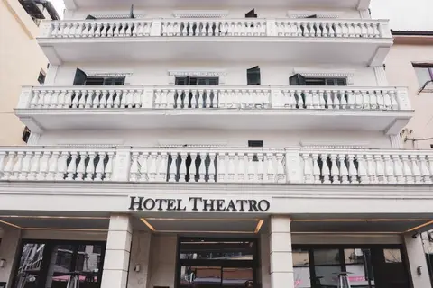 Hotel Theatro in Tirana — foto 25