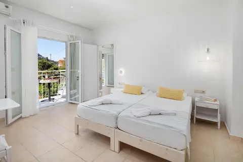 Bella Vista Hotel & Studios in Corfu, Benitses, Greece, foto 30