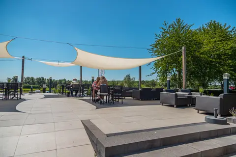 Marina Strandbad in Olburgen — foto 22