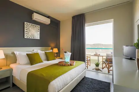 Vigles Sea View in Καλύβια — foto 11