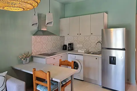 Studios And Apartments Niki in Αχαράβη — foto 5