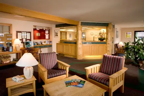 Marmot Lodge in Jasper, Alberta — foto 6
