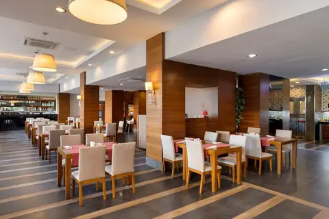 Ramada Resort by Wyndham Lara in Göle — foto 20