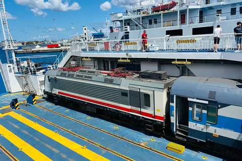Train & Electric Drive Sicilië in Nicolosi — foto 13