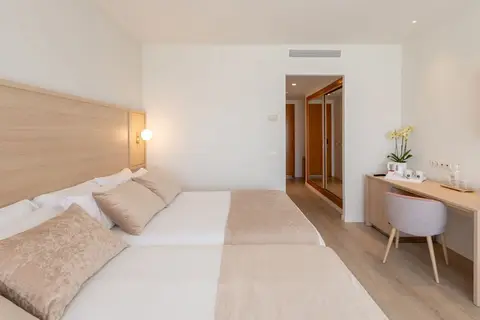 RH Ifach in La Línea de la Concepción — foto 27