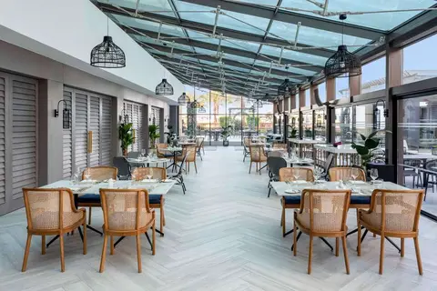 Sofitel Dubai Jumeirah Beach in Sofitel Dubai Jumeirah Beach — foto 6
