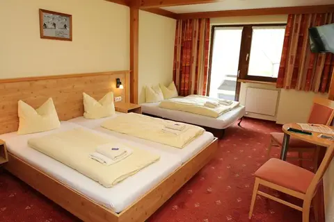 Hotel Garfrescha in St. Gallenkirch — foto 8