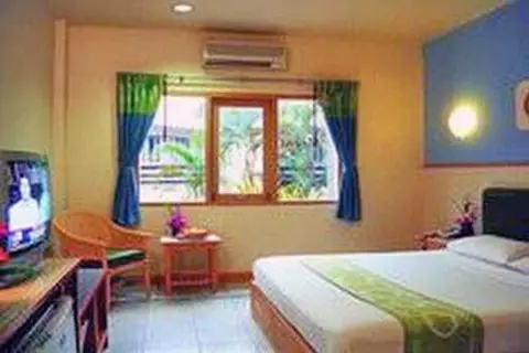Sunshine Hotel & Residences in พัทยา — foto 16