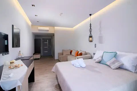 The Dome Luxury Hotel in Λιμενάρια — foto 13