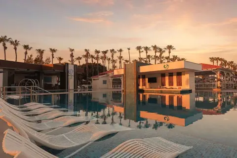 Cavo Maris Beach Hotel in Παραλίμνι — foto 2