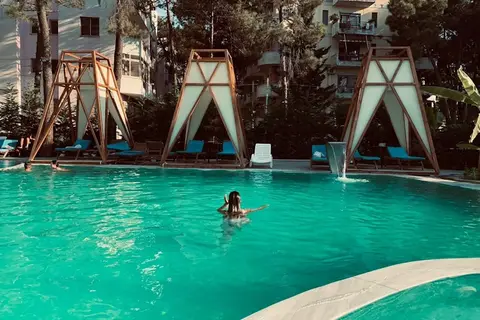 Garden Palace in Maminas — foto 3