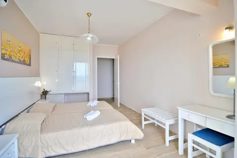 Byron Apartments in Τιγκάκι — foto 9