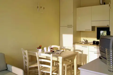 Residence Le Terrazze Sul Lago in Padenghe sul Garda — foto 14