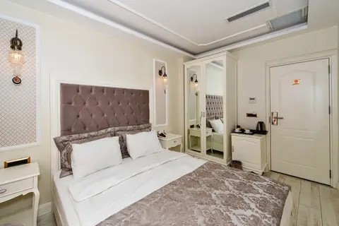 Zeynep Sultan in Fatih — foto 9