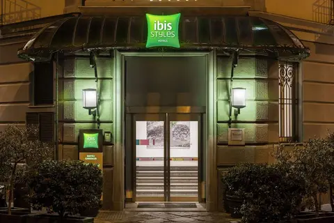 Ibis Styles Napoli Garibaldi in Napels, foto 12