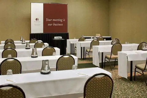 DoubleTree by Hilton at the Entrance to Unive in Orlando — foto 28
