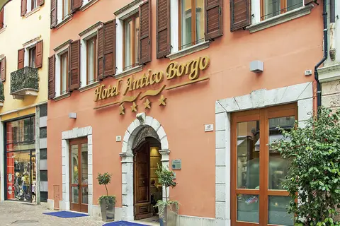 Hotel Antico Borgo in Riva del Garda — foto 18