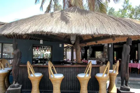 Bakotu Hotel in Serrekunda, foto 16