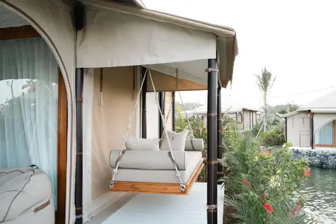 Glamp Nusa in Kuta Selatan — foto 7