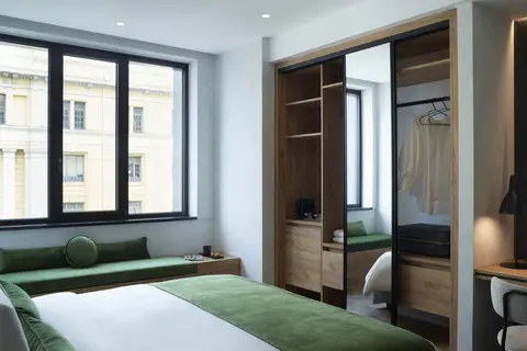 The Port Square Hotel in Piraeus — foto 22