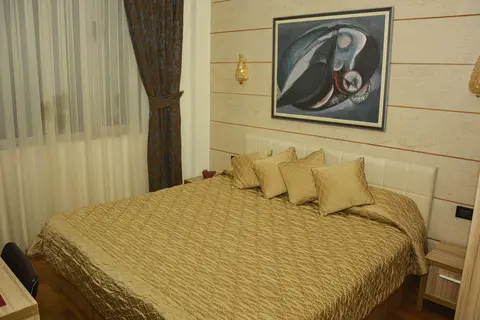 Hotel Comfort in Tirana — foto 18