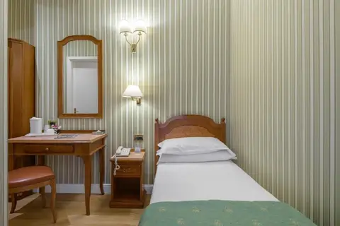 Gambrinus Hotel in Rome — foto 16