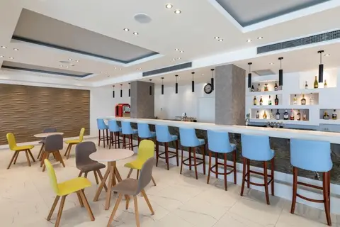 Belair Beach Hotel in Ιαλυσός — foto 3