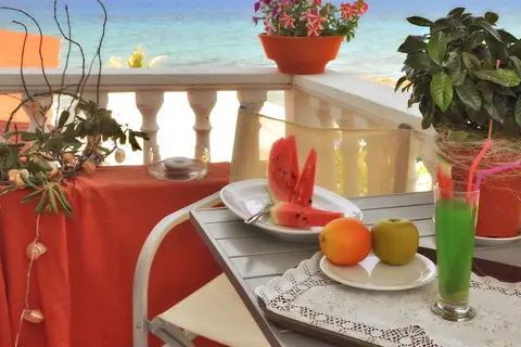 Belussi Beach Hotel & Suites in Kypseli, foto 13