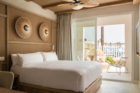 Villas & Bungalows del Lago in Cala'n Bosch — foto 14