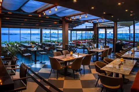Doubletree by Hilton Istanbul Moda in Istanbul — foto 4
