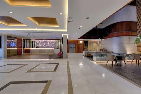 Howard Johnson Plaza By Wyndham Dubai in ديرة — foto 20