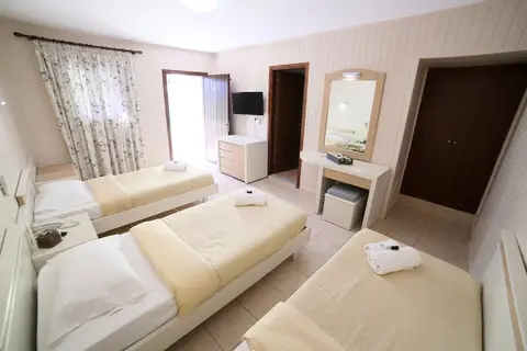 Idi Hotel in Zaros — foto 22