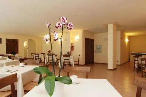 Hotel Garni al Poggio in Tignale — foto 18