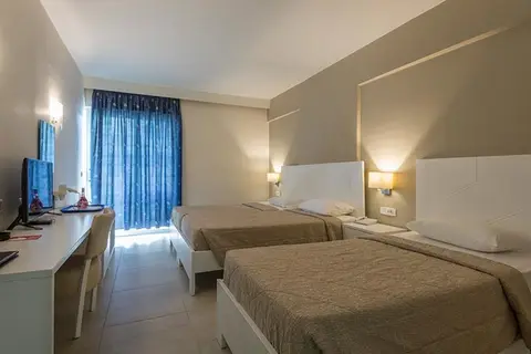 Sandy Beach Hotel in Μαρμάρι — foto 18