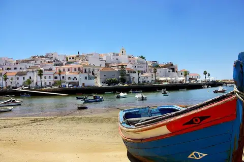 Algarve Hostel in Mexilhoeira Grande — foto 3
