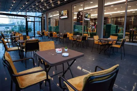 Doanesia Premium Hotel & Spa in Tirana — foto 5