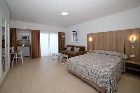Hotel Apartamentos Pyr Fuengirola in Fuengirola — foto 10