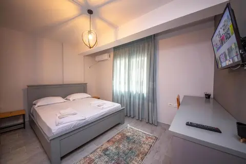 Aerial Hotel in Vlora — foto 6