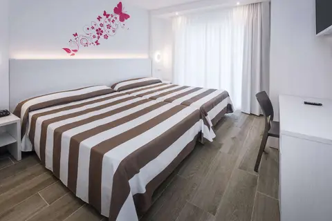 Hotel Oasis Park Splash in Calella — foto 30