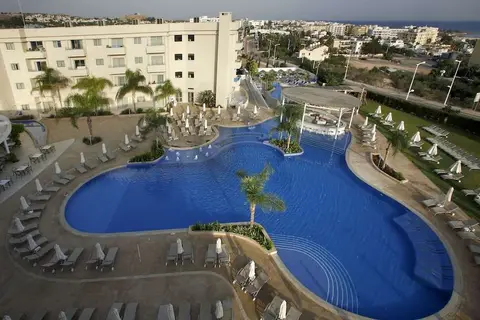 Sunrise Oasis in Παραλίμνι — foto 21