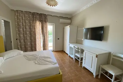 Vila Mare Hotel in Durrës