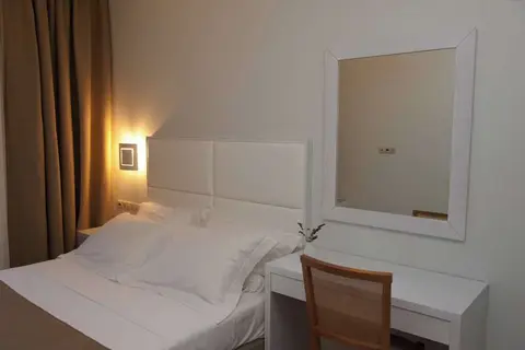 Aphrodite Hotel & Suites in Municipal Unit of Marathokabos, foto 12