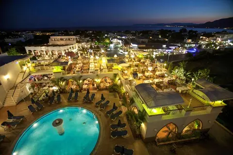 Pefkos Beach Hotel in Πεύκοι — foto 16