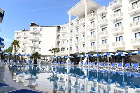 Onufri Hotel & SPA in Golem