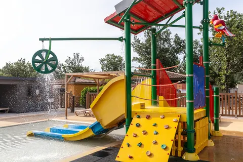 Camping Le Domaine De Chaussy foto 22