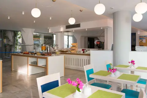 Alia Beach Hotel in CHERSONISSOS — foto 8