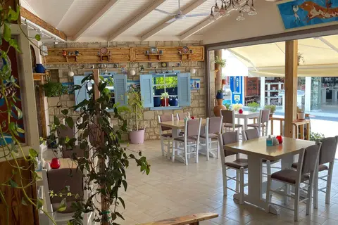 Blue Sky Hotel Apts in Δημοτική Ενότητα Γουβών — foto 27