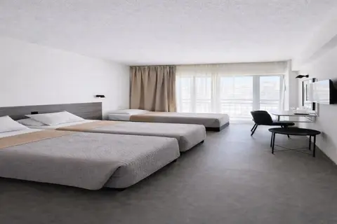 Navarria Hotel in Limassol — foto 18