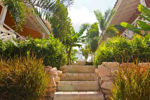 Curinjo Resort in Villa — foto 17