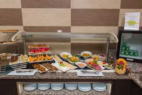Le Corail Suites Hotel in Tunis — foto 27